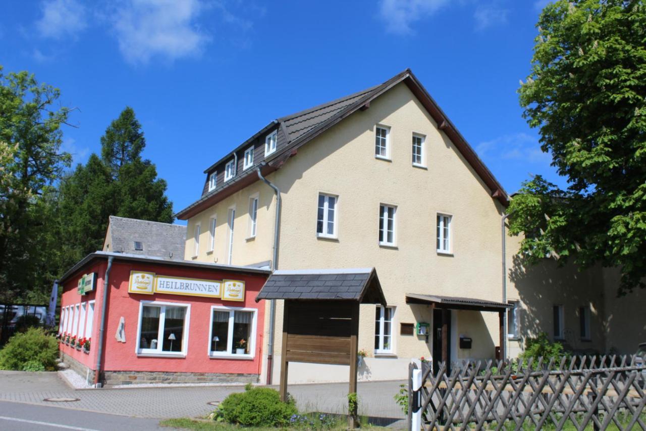 Hotel Heilbrunnen Johstadt Exterior photo