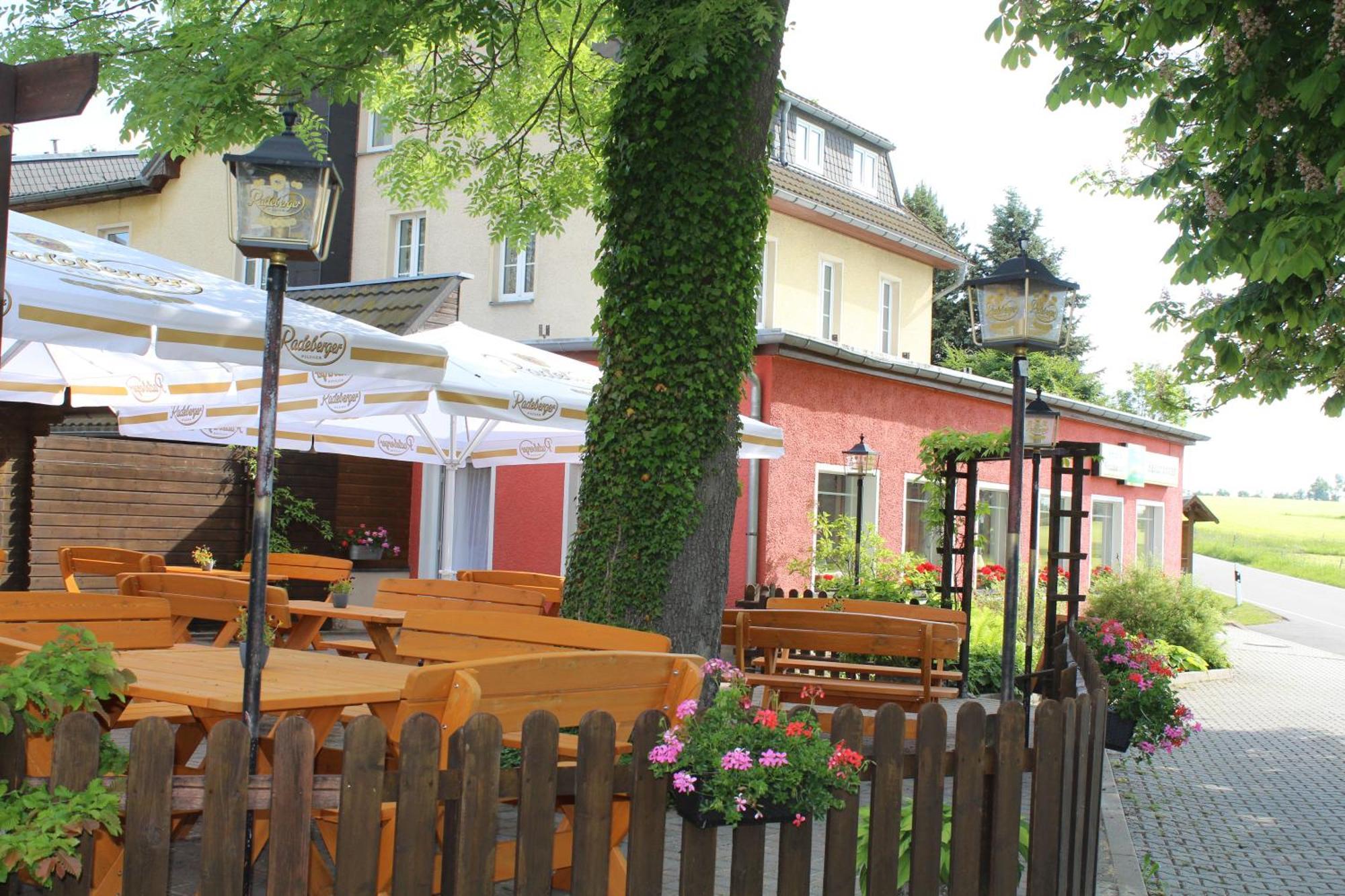 Hotel Heilbrunnen Johstadt Exterior photo