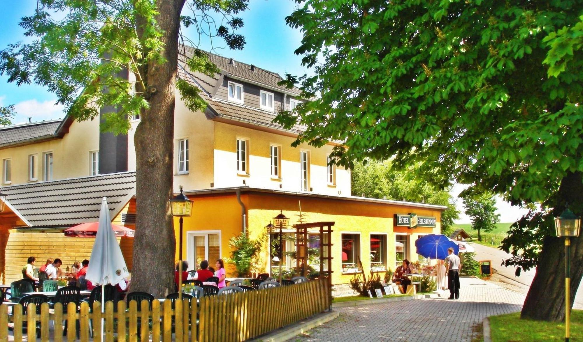 Hotel Heilbrunnen Johstadt Exterior photo